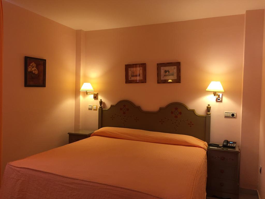 Apartamentos Soho Boutique Vistahermosa Ел Пуерто де Санта Мария Екстериор снимка